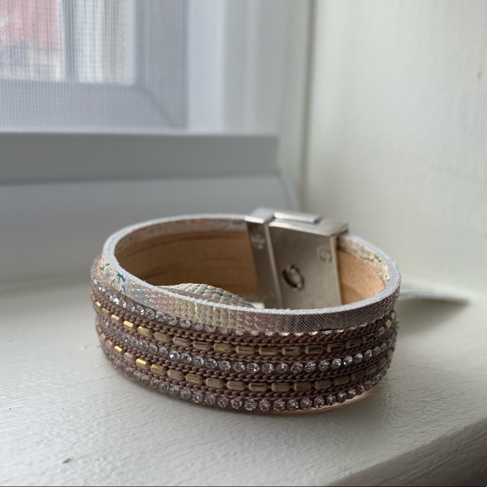 EXPRESS NWT Fun Bangle/Cuff Bracelet